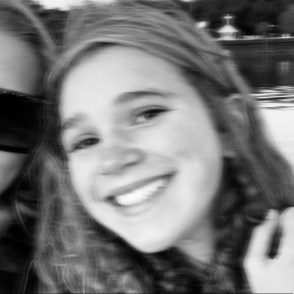 Meet your Posher, Hunter - Picture 1 of 1